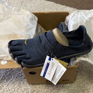 Vibram  Five Fingers Shoes size 43 - Hemp Grey